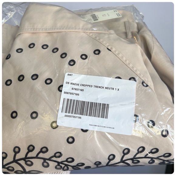 NWT Anthropologie Color: Eyelet Decor  Crop Trench Coat Jacket, size 1X - Picture 7 of 14
